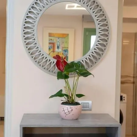 Luxury House Near The Beach וילה סבורונטה