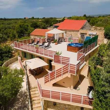 Luxury House Near The Beach * סבורונטה