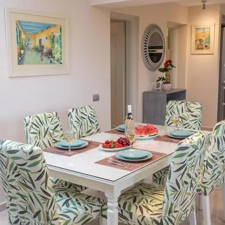 וילה Luxury House Near The Beach